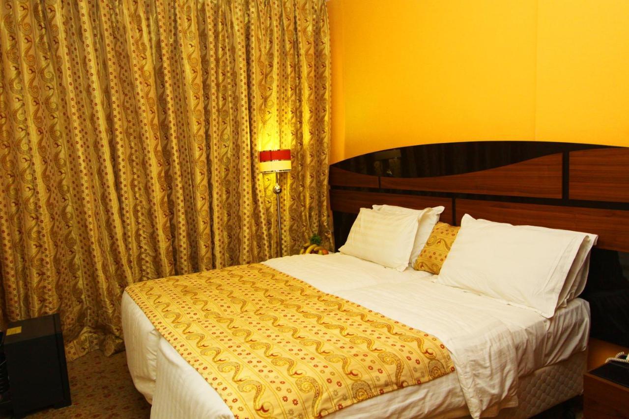 Al Saraya Ajyad Hotel Mecca Exterior photo