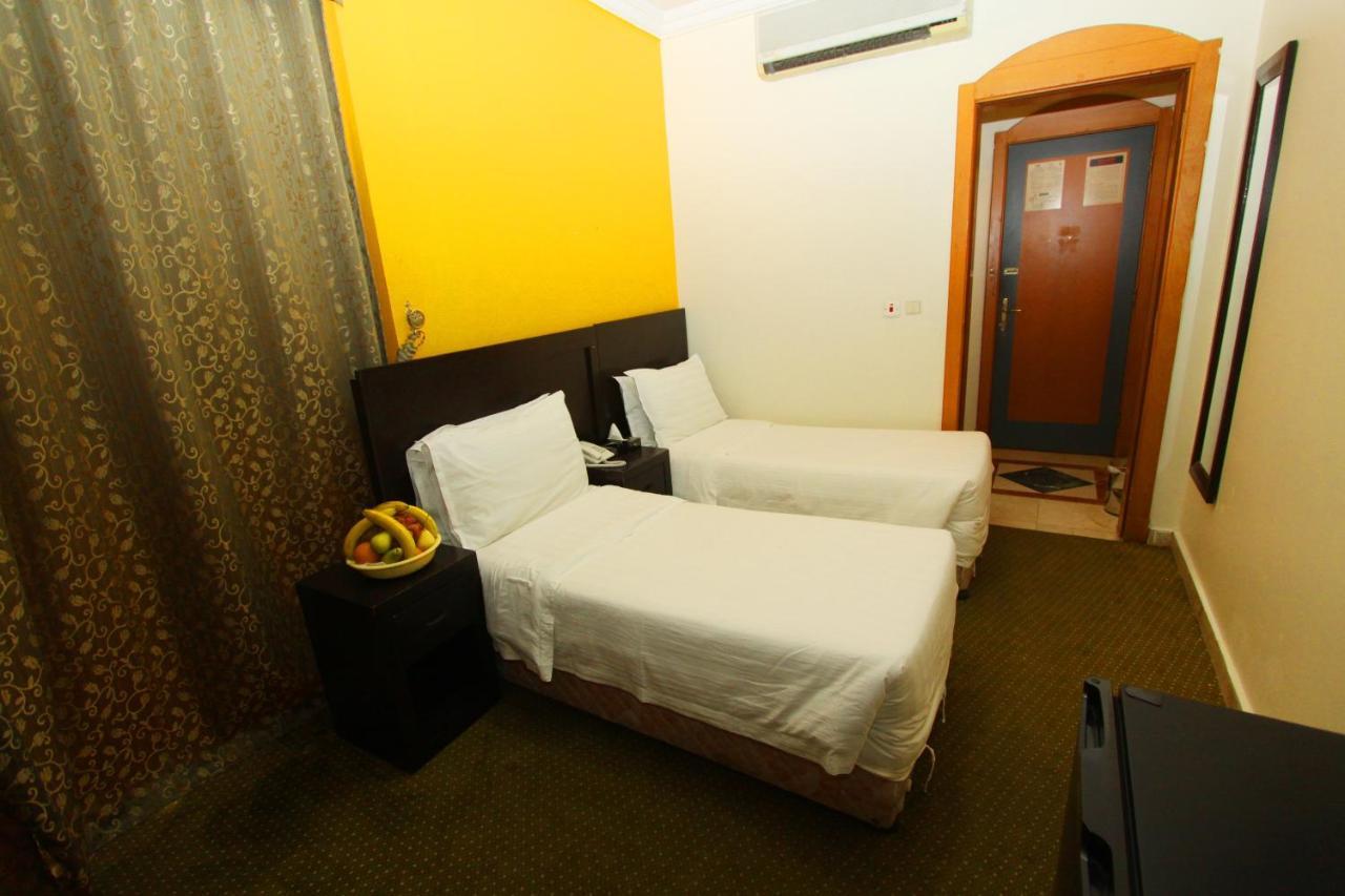 Al Saraya Ajyad Hotel Mecca Exterior photo